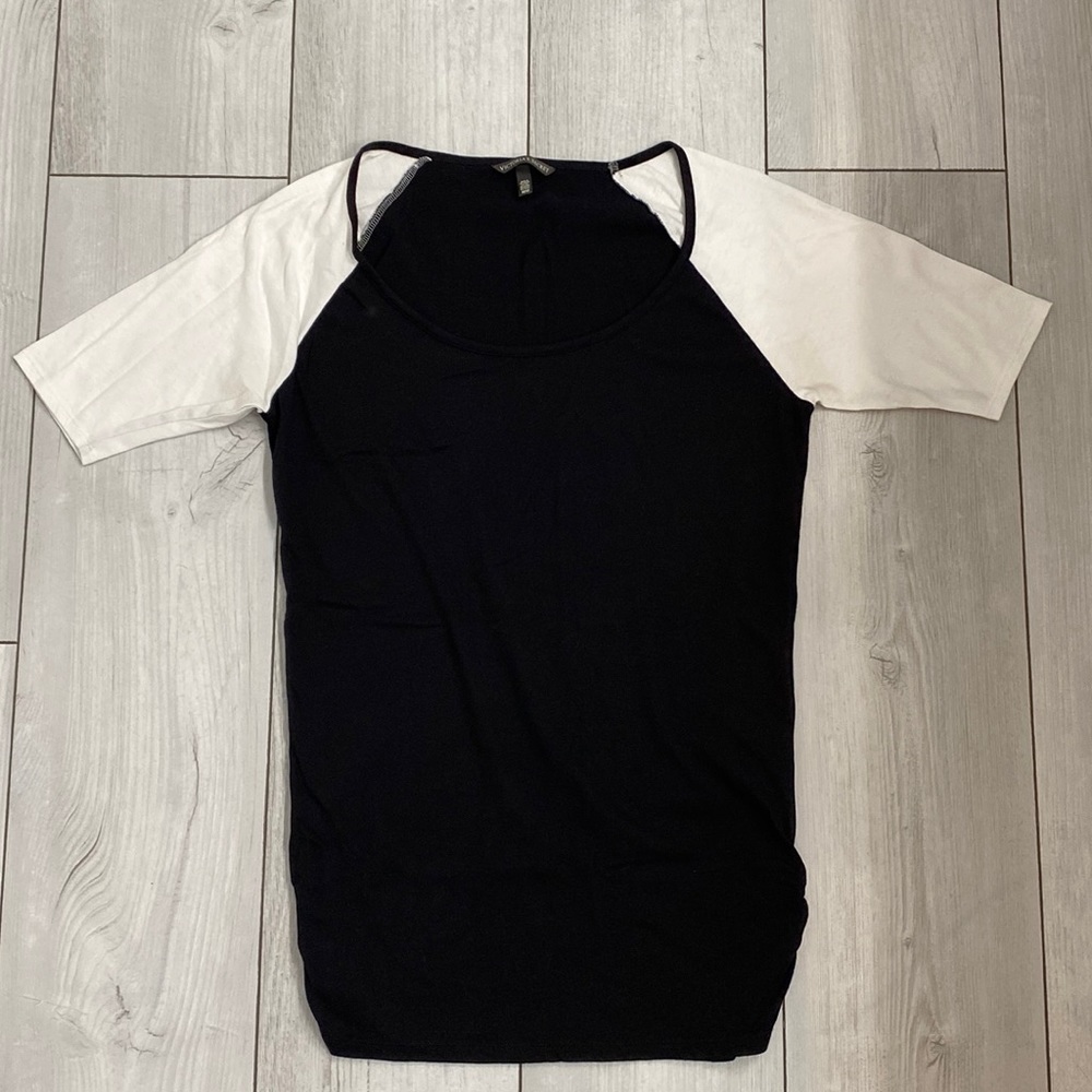 Women’s Victoria’s Secret Raglan Shirt - Picture 2 of 6